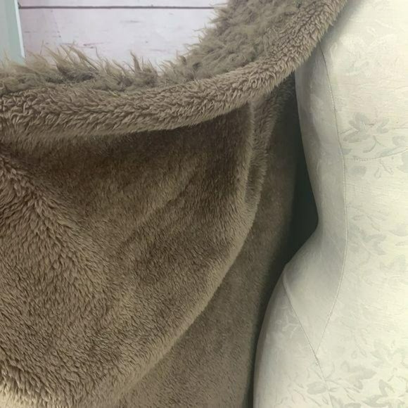 Main Strip Brown Teddy‎ Drape Front Vest - Picture 4 of 7